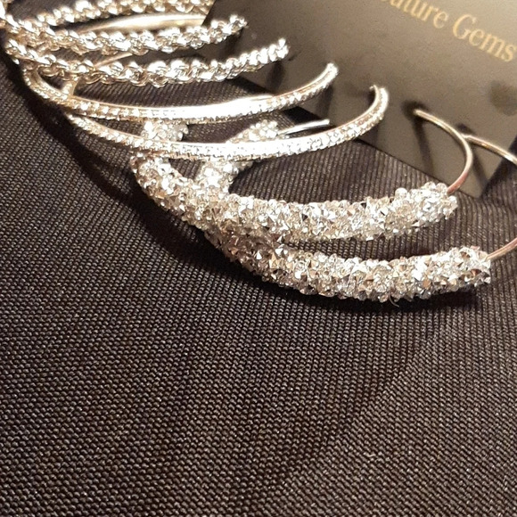 NWT 7 pair of assorted earrings - Picture 8 of 8